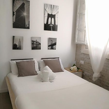 Suites By Eric Olsan Valencia Exterior foto